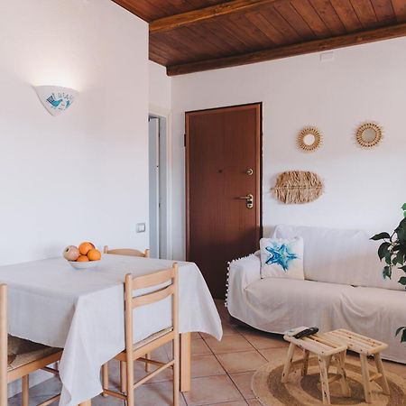Cactus Mare Apartment Golfo Aranci Exterior photo