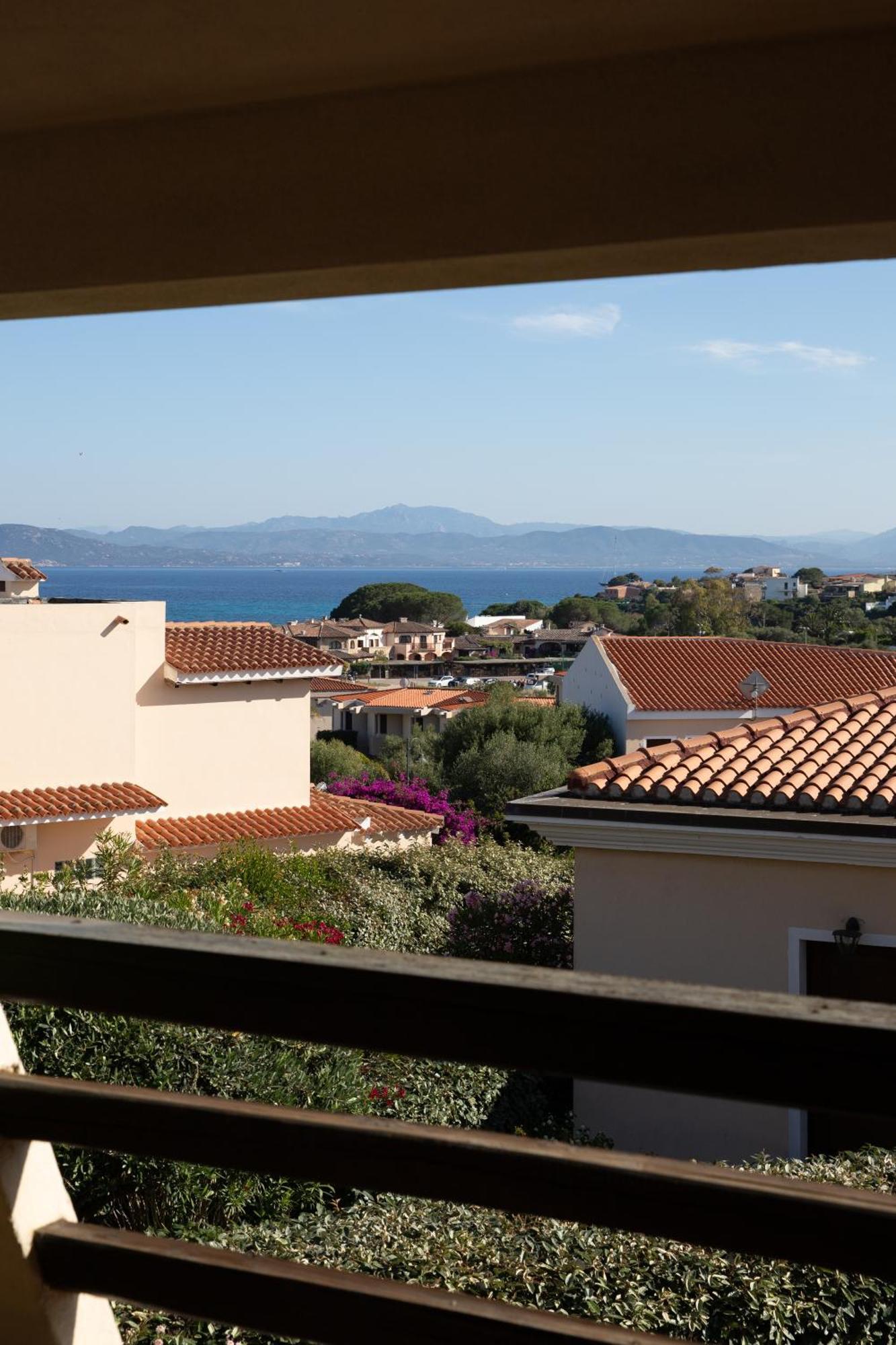 Cactus Mare Apartment Golfo Aranci Exterior photo